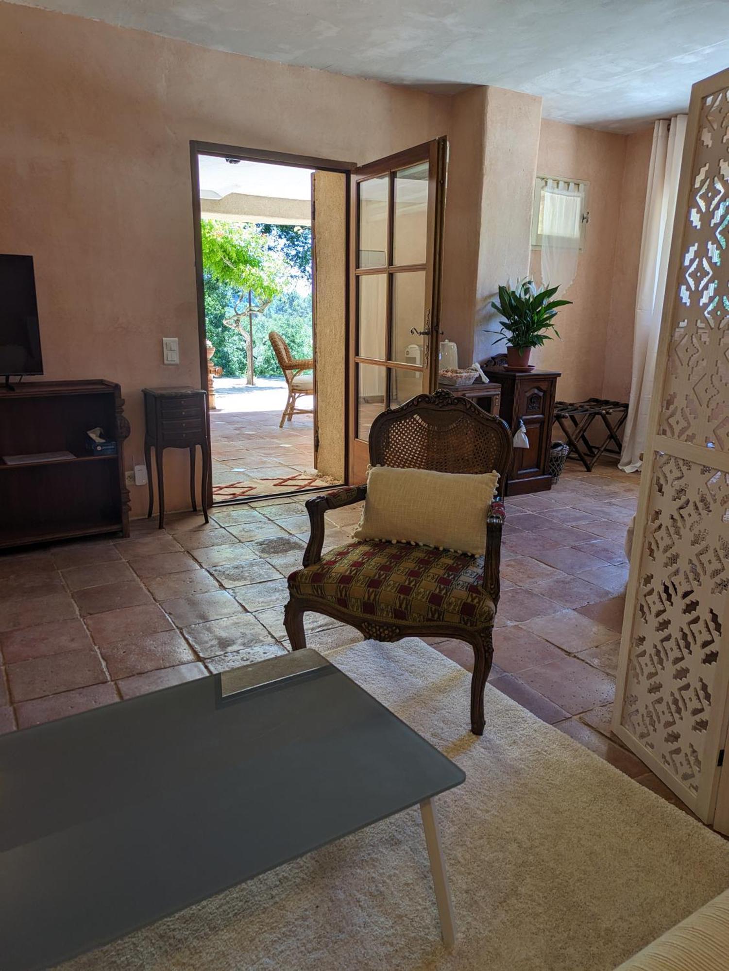 Serenite Apartment